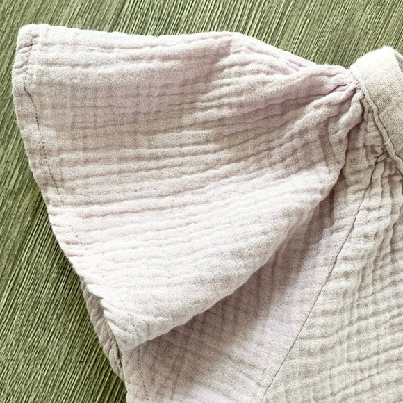 Universal Thread Cotton Gauze Flutter Sleeve Top - Picture 8 of 9